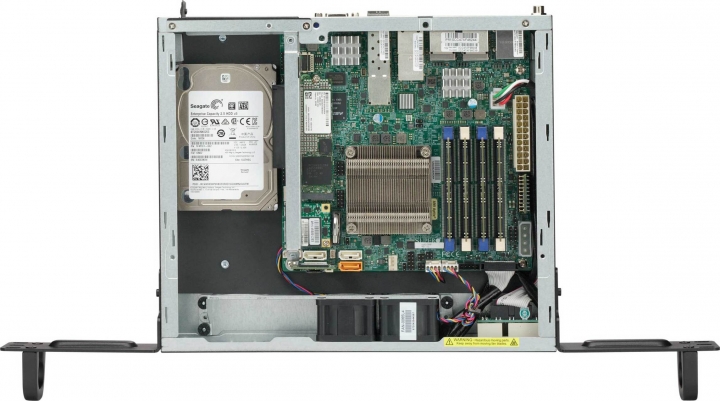 Supermicro SYS-E300-9A Mini-ITX Server